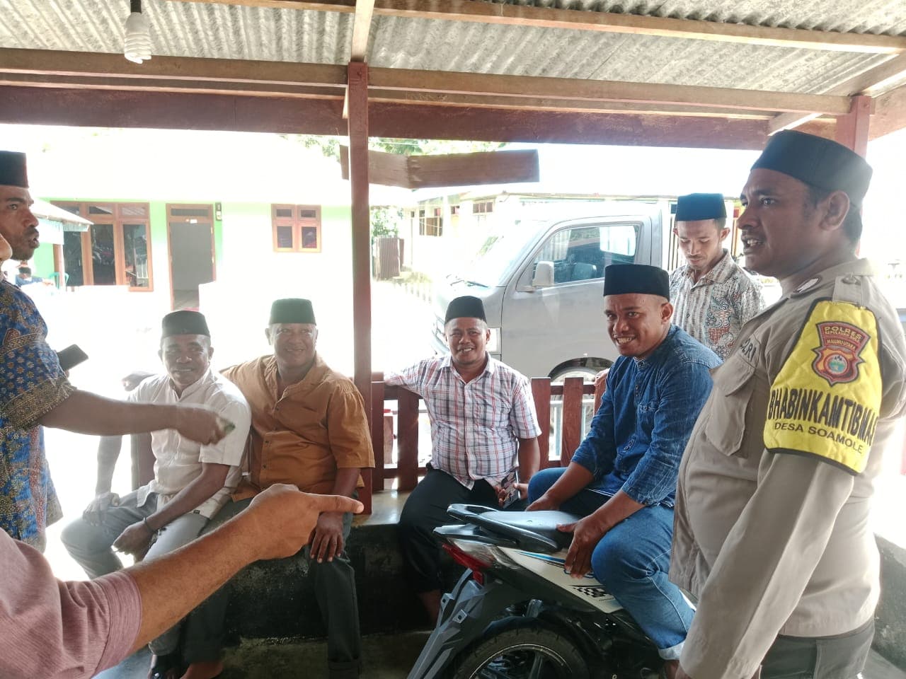 Jelang Pemilu, Babinkamtibmas Desa Soamole Gencar Sosialisasi Kamtibmas