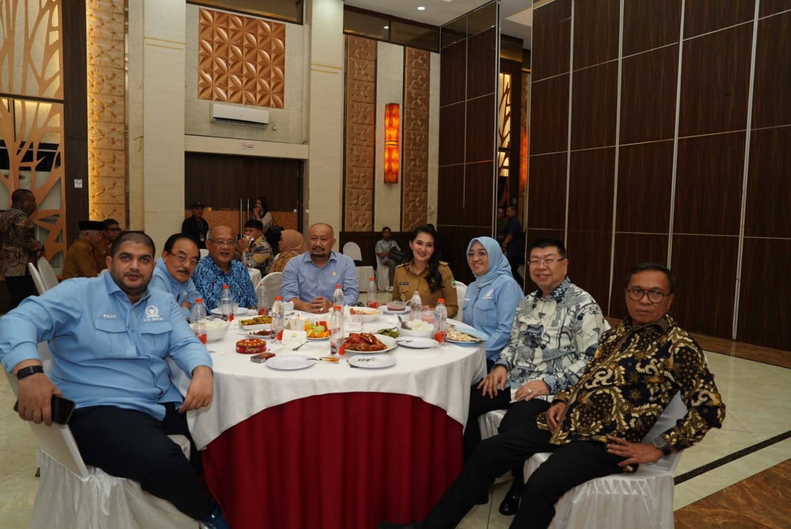 bupati-halmahera-tengah-ikram-malan-sangadji-menghadiri-acara-pengendalian-deforestasi-di-maluku-utara-melalui-persetujuan-penggunaan-kawasan-hutan-ppkh-dan-pengawasan-perizinan-berusaha-pemanfaatan