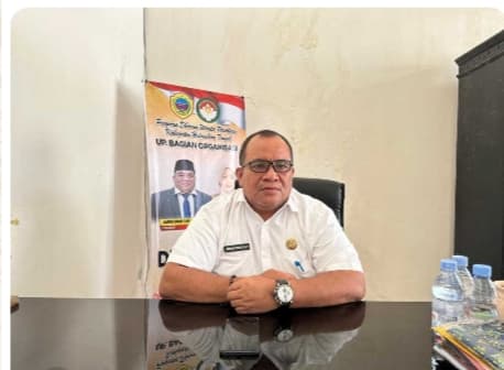kabag-organisasi-jamrud-hamid-pendaftar-pendidikan-gratis-pemda-halteng-2025-naik-dua-kalipat