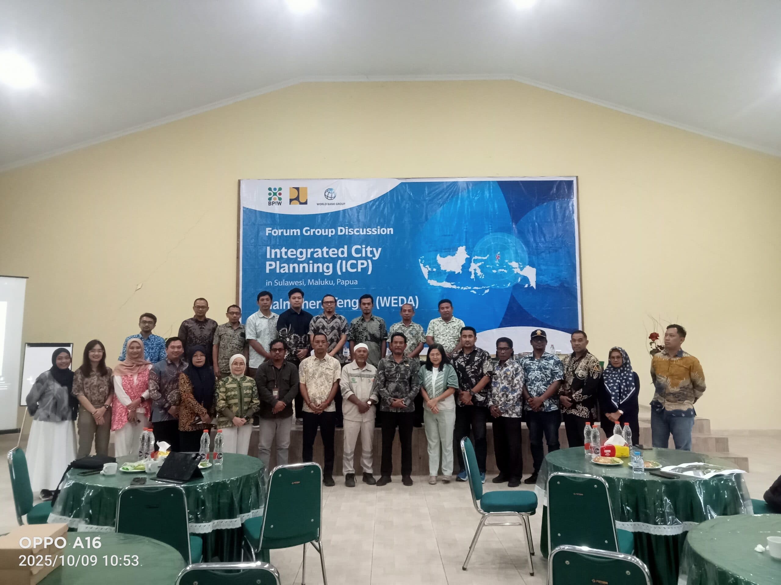 kepala-bappeda-yunus-ahmad-s-t-membuka-acaraforum-grup-disvussion-integrated-city-planning-icp