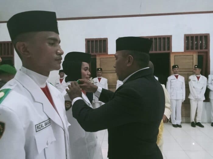 25-paskibra-sulabesi-tengah-kepulauan-sula-dikukuhkan
